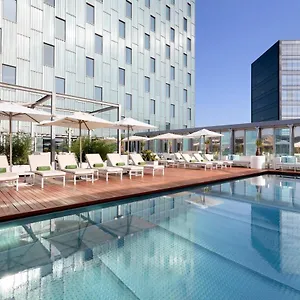 https://the-level-at-melia-barcelona-sky.catalonia-hotels.com