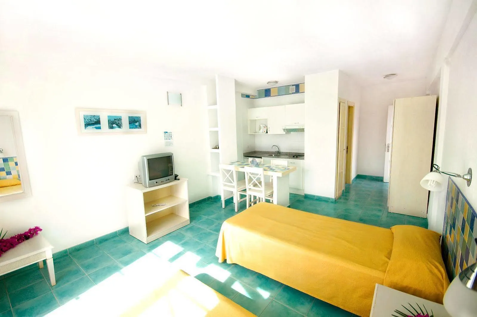 Apartamentos Livvo Morromar Puerto del Carmen  Aparthotel Puerto del Carmen (Lanzarote)