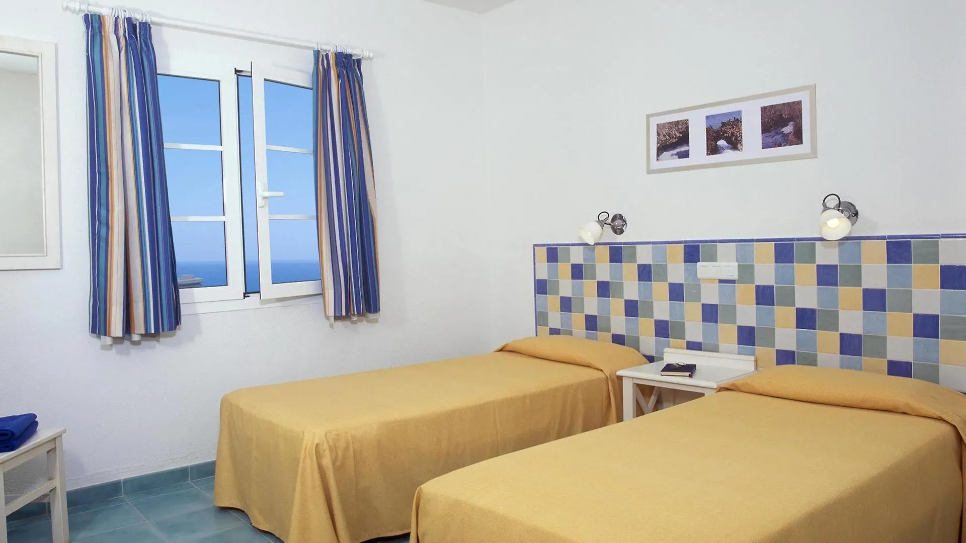 Apartamentos Livvo Morromar Puerto del Carmen  3*, Puerto del Carmen (Lanzarote) Španělsko
